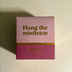 Hang the Mistletoe Burnt Fig Scented Candle - Pink